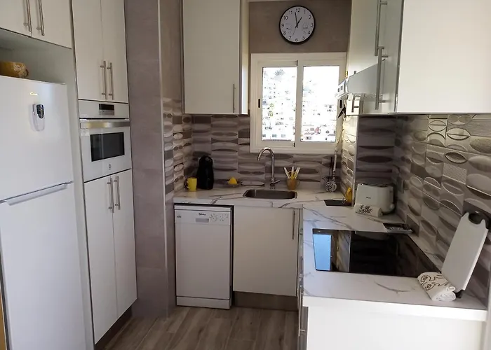 アパート Luxury Vista Mar Y Playa Torres Del Sol B404 *