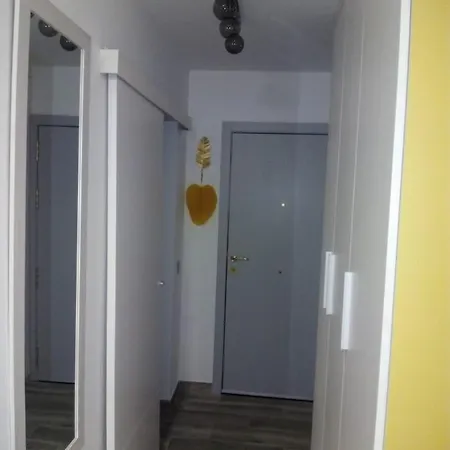 Апартаменты Luxury Vista Mar Y Playa Torres Del Sol B404